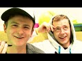 DANKE AN ALLE, DIE EIN DAUMEN HOCH GEBEN UND DAS VIDEO KOMMENTIEREN:-) Dima auf Twitter folgen: twitter.com Sascha auf Twitter folgen: twitter.com Besuche unsere Facebook-Fanpage: www.facebook.com Ein neues Telefonspiel-Video, in dem wir so richtig verarscht werden. Ein Mädchen hat uns anscheinend nicht nur einmal ihre Nummer geschickt, so dass wir dieses Mädchen 2mal angerufen haben^^ Viel Spaß beim Gucken! :-)
