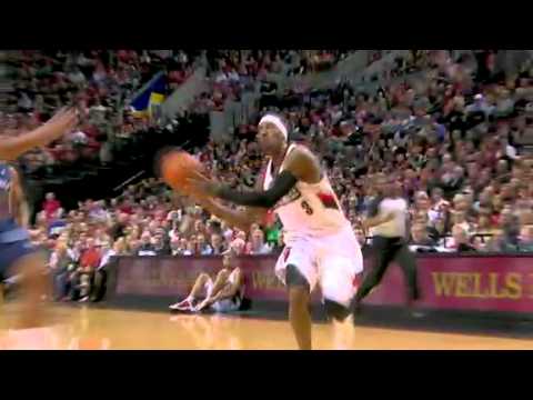 Gerald Wallace to Aldridge for a dunk against Grizzlies