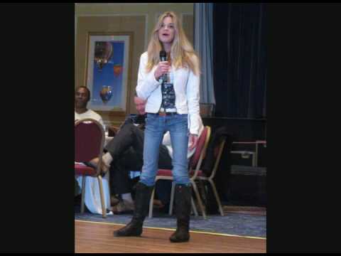 Ellen Muth