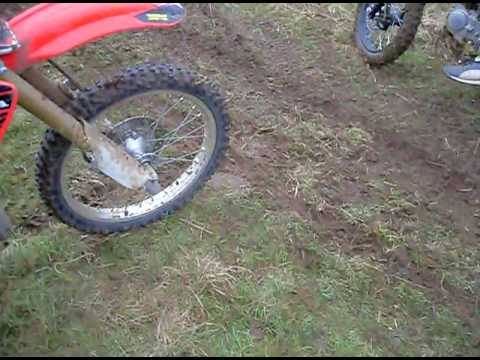 BMX BIKES TRICKS STUNTS CRASHES