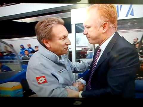 La vieillesse fait des ravages chez Neil Warnock ()