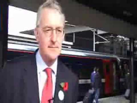transport bid - Environment Minister and Leeds MP Hilary Benn was joined by Metro Deputy Chairman Cllr Chris Greaves and Stuart Archbold, Chairman of Leeds-based Archbold Lo...