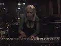 Lucy Walsh \"Lullaby\" Live on TSM Radio 114