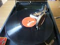 Grammophone-Playing-