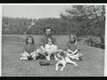 t'en vas pas - interprétée par 3 soeurs pour leur papa