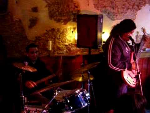 Gaynel Hodge ,Rico on bass.Hayko ...
