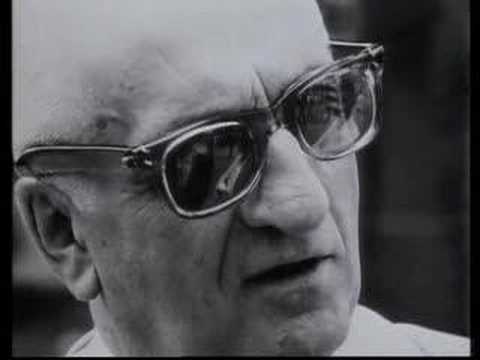 Entrevista al legendario Enzo Ferrari