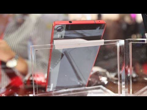 Lenovo Vibe Shot hands-on: A camera phone that is and isn't