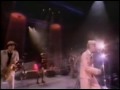 Bekijk muziek clip van David Bowie met Modern Love  (2002 Digital Remaster)