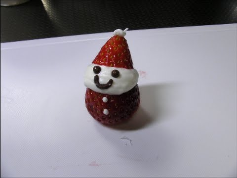 「[料理]いちごで作るサンタクロースがキュート。」のイメージ