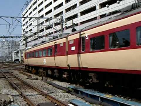 １８３系　横浜駅通過