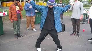 Jamming at Batman Park with the some of the Melbourne poppers