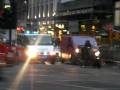 METROPOLITAN POLICE FORD TOURNEO VAN RESPONDING TO AN INCIDENT.