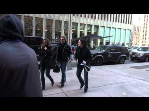 Bon Jovi Scolds Justin Bieber!
