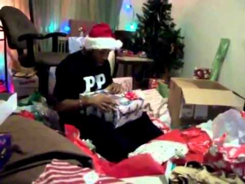gift reaction funny -