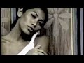 ANGGUN sang penari
