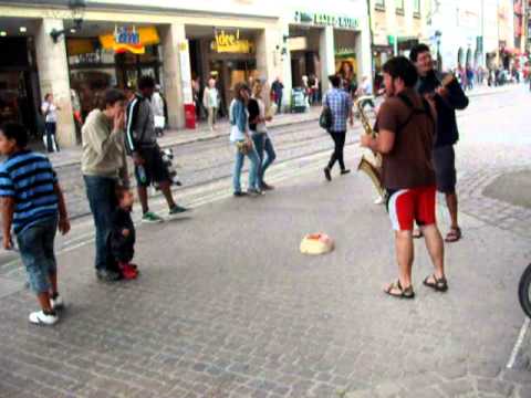 Freibur Two Street Music Man Von SOLAR32