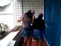 Eu minha sogrinha dan�ando...