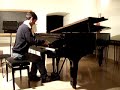 Andrea Giuliano Castelli cerca di suonare la rapsodia in si minore op.79 n.1 di Brahms.Andrea Giuliano Castelli try to play Brahms - Rhapsody in b minor op.79 n.123/12/2008