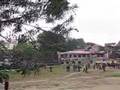 Bat dau pha cong Toa Kham Su