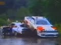 auto sbanda e si parcheggia