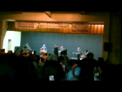 Manmohan Waris New Song ( U.S.A. da Hall 2012 ).mp4
