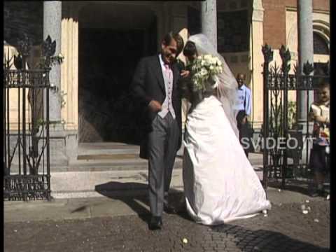 raoul bova matrimonio - Matrimonio a Milano. Giovani sposi, bella e sobria cerimonia, elegante ricevimento. Ros video il vostro film di matrimonio.