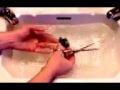 cut glass with scissors !
