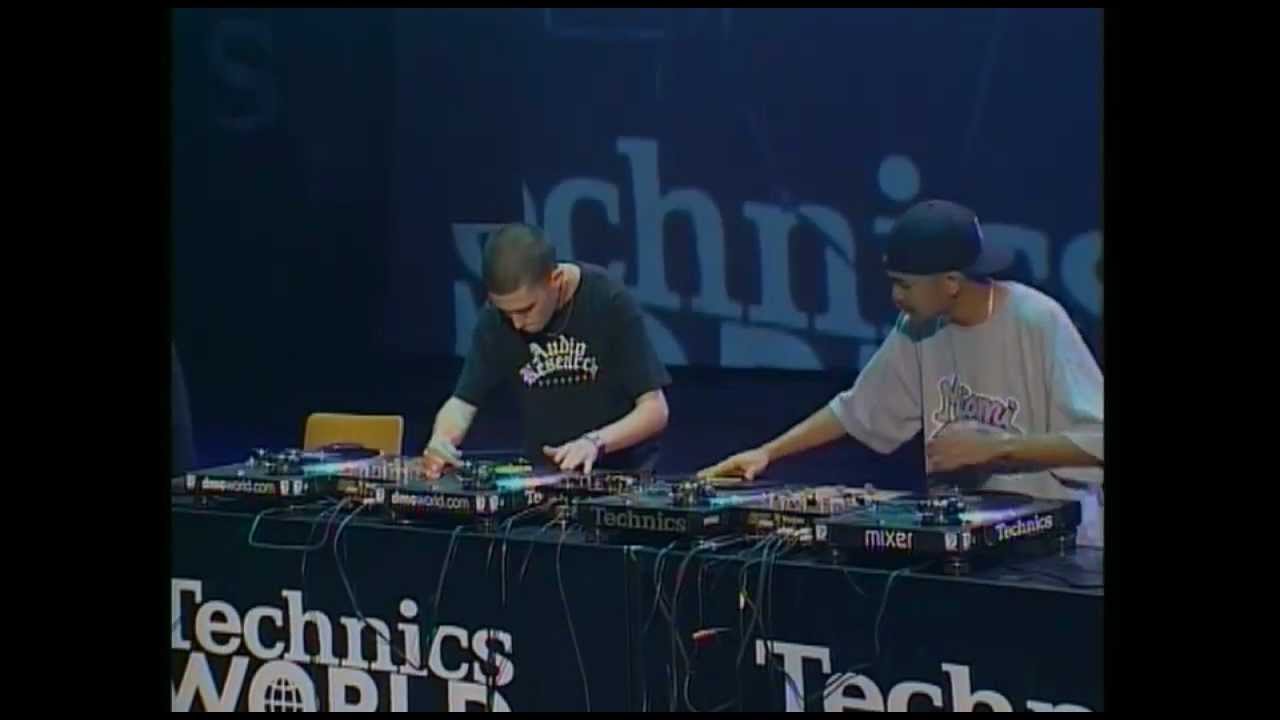 A-Trak b2b DJ Craze - Live @ 2000 DMC World Team Performance