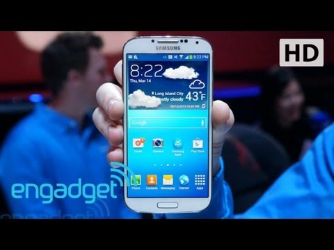 hands on - Subscribe To Engadget Today: http://bit.ly/YA7pDT More Samsung Product Reviews: http://goo.gl/Q813g You say you want a revolution? Too bad, because this Gala...