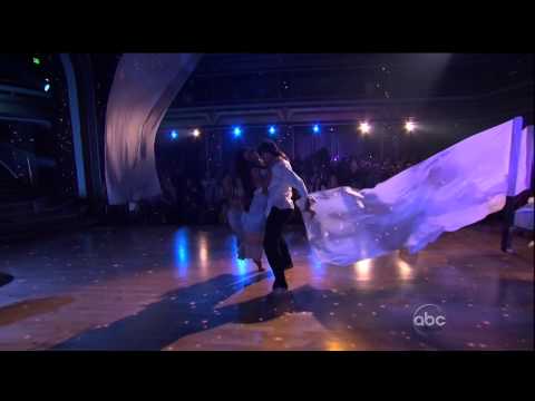 christina grimmie - Christina Grimmie performs for the 2nd time on Dancing With The Stars. May 14th 2013 ------------------------------------------------------------------------...