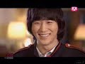 그녀와 난작사 원태연작곡 원상우노래 파란그녀와 난사랑을 했습니~다(사랑한다 말 못하고)헤어지는그 힘든 순간에~도(사랑한다 말 못하고)우리 이별을 하던그~ 날(그 날)우리 두손이 흠뻑젖었던 날나의 그녀는하늘을 보면서눈물을 흘렸고그녀의 나는그녀를 안고서사랑하게 해서정말 미~안해내 손을 잡던그녈 보내며내가 말했죠그녀와 난이별을 했습니~다(사랑한다 말 못하고)이별하고사랑을 계속해~요(사랑한다 말 못하고)다시 바람이 불어오~고(오고)그녀 생일이몇번 지났어도슬픈 영화가눈물을 부를때그녀가 생각나그녈 보냈던이 거릴 걸으며나는 아직까지너를 사~랑해(너를 사랑해)그녀가 없는이 거리에서혼자 말했죠추운 겨울마저도따뜻했었던~오 내 사랑은어디있을까~나의 그녀는하늘을 보면서눈물을 흘렸다그녀의 나는그녀를 안고서사랑하게 해서정말 미~안해내 손을 잡던그녈 보냈던 말슬픈가사가눈물을 부를때랄라~ 랄라라수많은 사람과이 거릴 걸으며나는 아직까지너를 사~랑해(너를 사랑해)그녀가 없는이 거리에서혼자 말했죠나와 그녀는서로를 너무사랑했었죠
