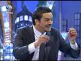 beyaz show beyaz canlı yayında utandığı el hareketi yapması