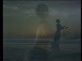 COMPANHIA DE DANÇA DE AVEIROhttp://ciadanca.aveiro-digital.netExcerto do Bailado «CANÇÃO DO MAR».Fui bailar no meu batelAlém do mar cruelE o mar bramindoDiz que eu fui roubarA luz sem parDo teu olhar tão lindoVem saber se o mar terá razãoVem cá ver bailar meu coraçãoSe eu bailar no meu batelNão vou ao mar cruelE nem lhe digo aonde eu fui cantarSorrir, bailar, viver, sonhar contigoVem saber se o mar terá razãoVem cá ver bailar meu coraçãoSe eu bailar no meu batelNão vou ao mar cruelE nem lhe digo aonde eu fui cantarSorrir, bailar, viver, sonhar contigoA música Canção do Mar é da autoria de Frederico de Brito e Ferrer Trindade.Foi cantada por Amália Rodrigues em 1955, no filme 