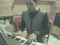 Marco Renga - live piano e voce - canta e suona 