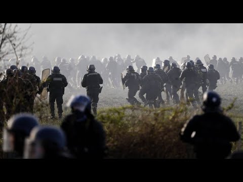 Mehrere Verletzte bei Demonstration um Flughafengelnde in Frankreich