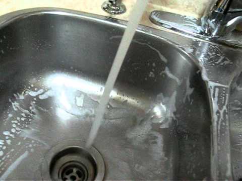 how to clean ss sink