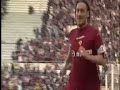 Roma-Lazio 1-1 Francesco Totti riprende la curva Roma-Lazio 1-1 Francesco Totti riprende la curva