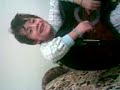 Enis playing with guitar