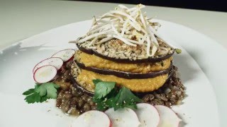 VIDEO RICETTA - Melanzane gratinate con frutta secca e semi di papavero