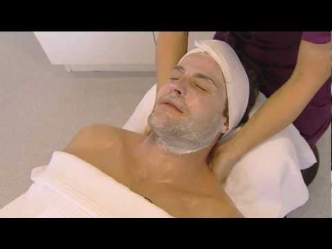 Koert-Jan de Bruijn krijgt een Metamorphose Treatment
