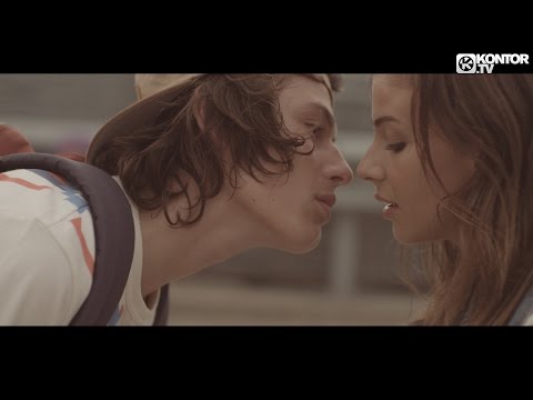 Santa Maradona F.C. feat. Lucy Spraggan - Give Me Sunshine