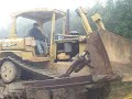 TRACTOR D6R SUBIENDO AL REMOLQUE.mov