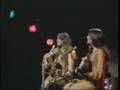 Carly Simon - Wynken, Blyken, and Nod (as the Simon Sisters)
