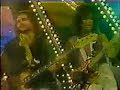 Van Halen - Unchained - Spanish TV - DLR fakes guitar