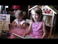 Kat Dennings Recognized Sophia & Bella Manele-Gratis.net