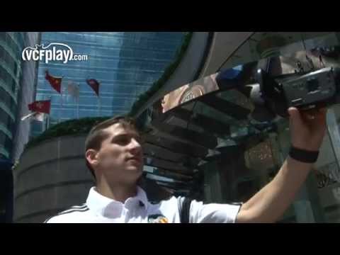 Valencia CF INSIDE: Pablo Piatti, cámara en Hong Kong Valencia CF INSIDE: Pablo Piatti, cámara en Hong Kong