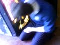 How to get a can out of a vending mashine
