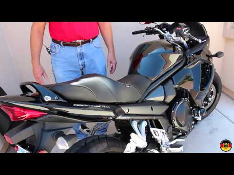 how to remove vfr800 seat