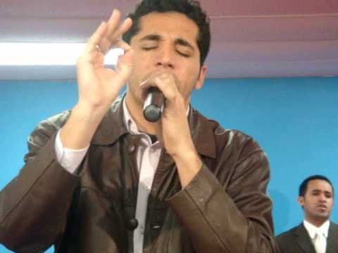 Deus do Imposs�vel-Toque no Altar no Templo dos Milagres
